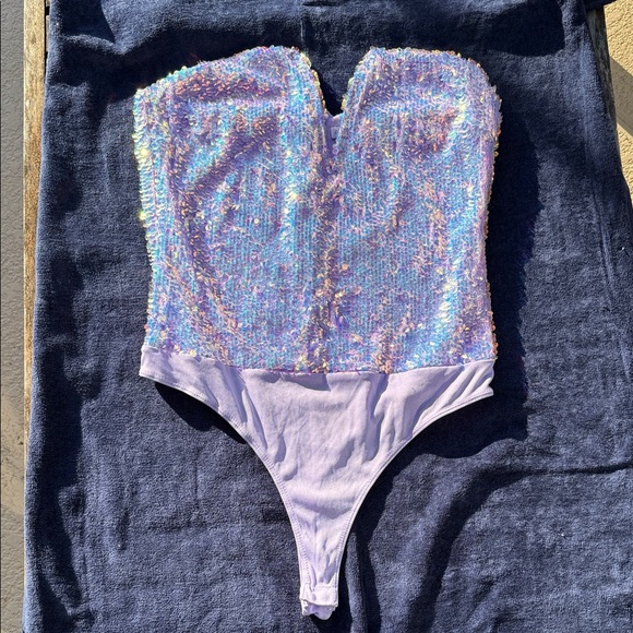 Fashion Nova Tops - Fashion Nova purple Iridescent Sequin Bodysuit zips in back